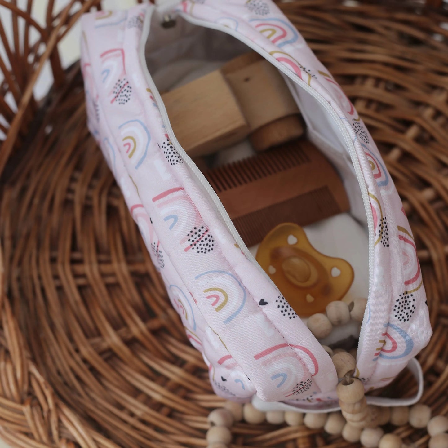 Outlet-Gökkuşağı Su Geçirmez Bebek Bakım Çantası